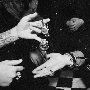 吃春药和自摩到高潮想要大鸡巴干BB的黄色片
