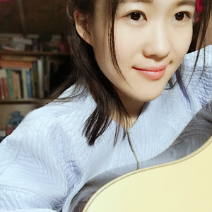 吃春药和自摩到高潮想要大鸡巴干BB的黄色片
