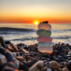 吃春药和自摩到高潮想要大鸡巴干BB的黄色片
